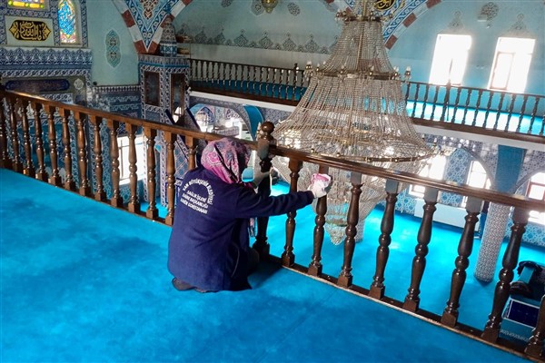 Van Büyükşehir camilerin temizliği için çalışma başlattı