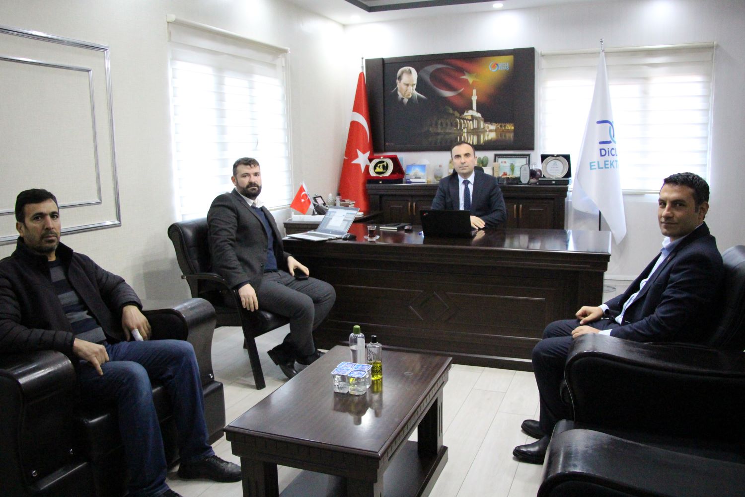 Dicle Elektrik Şanlıurfalı muhtarlarla görüşmelerini sürdürüyor