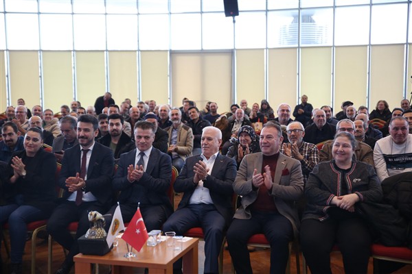 Bursa’da “Arı Yetiştiriciliği ve Sağlığı’ paneli düzenlendi