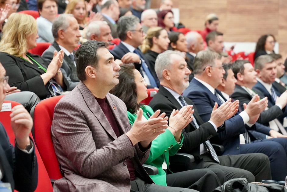 Başkan Tezcan, Enerji Verimliliği Çalıştayına katıldı