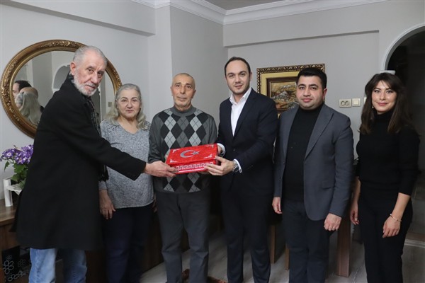 İzmit’de yaşayan gaziler ve şehit aileleri ziyaret edildi