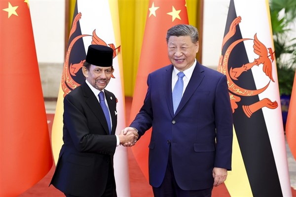 Xi, Brunei Sultanı Waddaulah’la görüştü