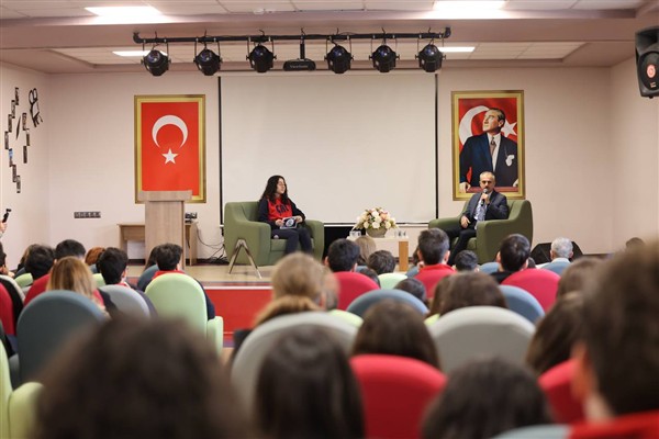 Başkan Çiftçi, Kariyer Günleri’nde öğrencilerle buluşuyor