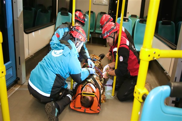 Bursaray hattında yangın tatbikatı gerçekleştirildi