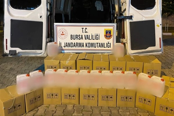 4 ilde sahte alkol operasyonu: 98 bin 600 litre etil alkol ele geçirildi