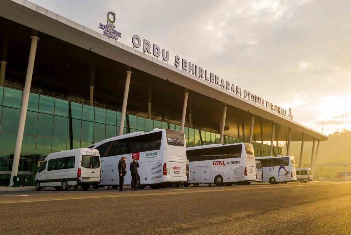 Ordu terminallerine 550 bin yolcu ayak bastı