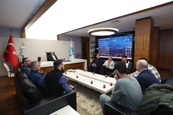 Erciyes Kayak Merkezi, İngiltere’den gelen misafirlerini ağırladı