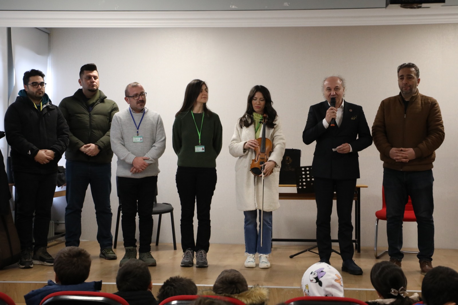 Fatma Seher İlkokulu ve Ortaokulu’nda ‘Gülümseyen Çocuklar Müzik Etkinliği’ düzenlendi