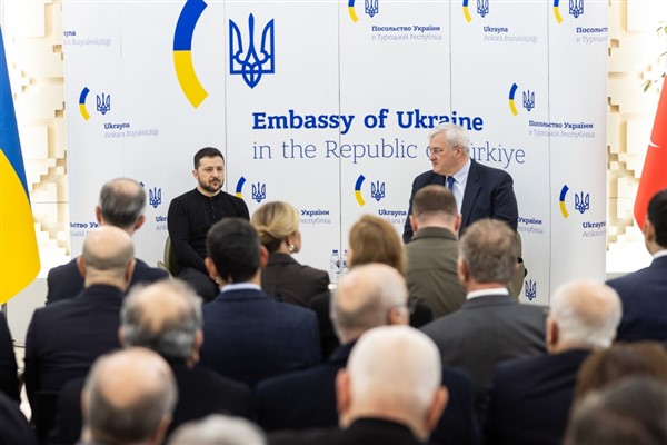 Zelenski, Ankara’daki Ukrayna Büyükelçiliği’nin yeni binasının açılışını yaptı