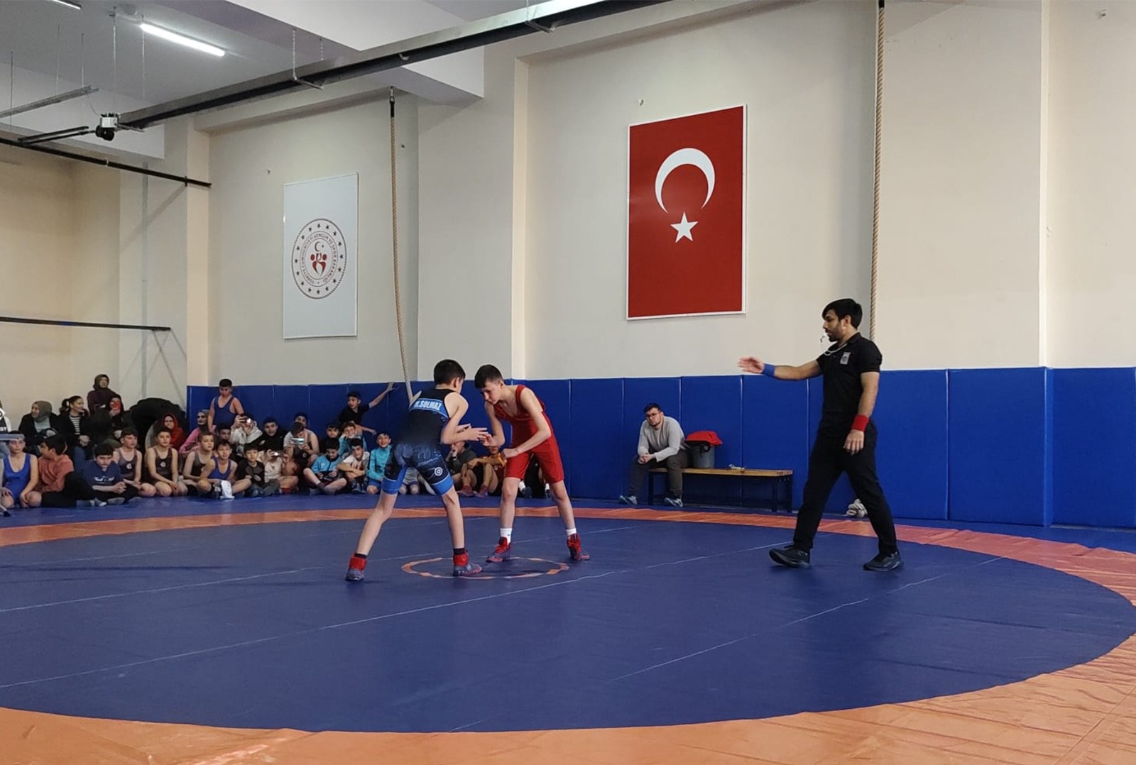 Karaman’da küçükler ve yıldızlar güreş müsabakaları tamamlandı