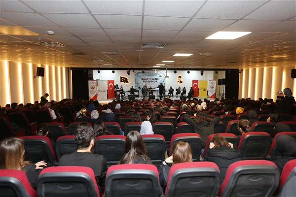 Van Büyükşehir Belediyesi Konservatuvarı, öğrencilerle buluşuyor