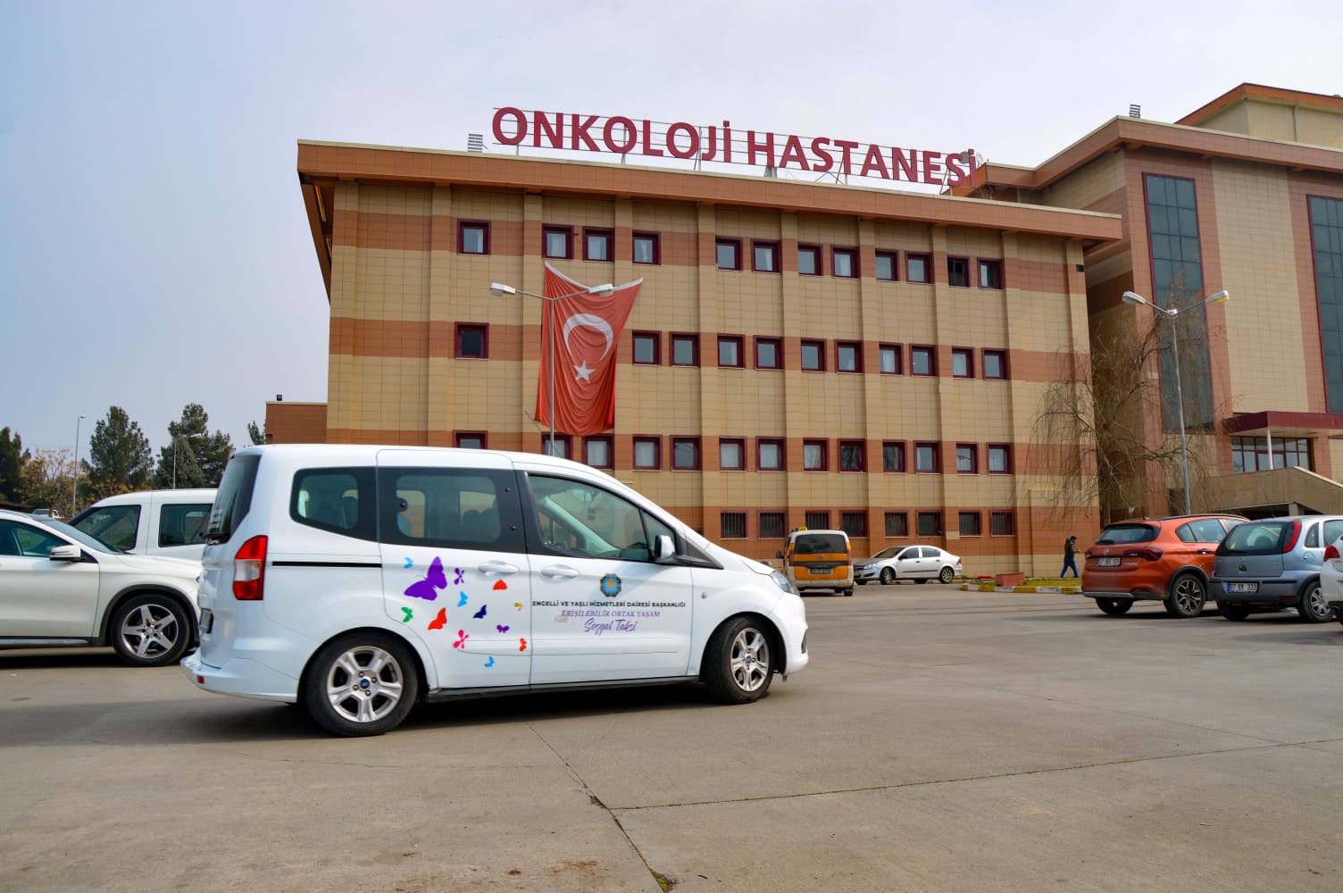 Diyarbakır Büyükşehir Belediyesi’nden Sosyal Taksi Projesi