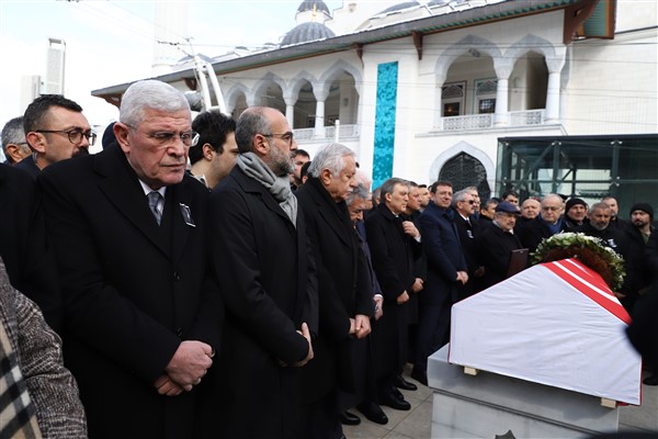 Dervişoğlu, eski Devlet Bakanı Ali Doğan’ın cenaze törenine katıldı