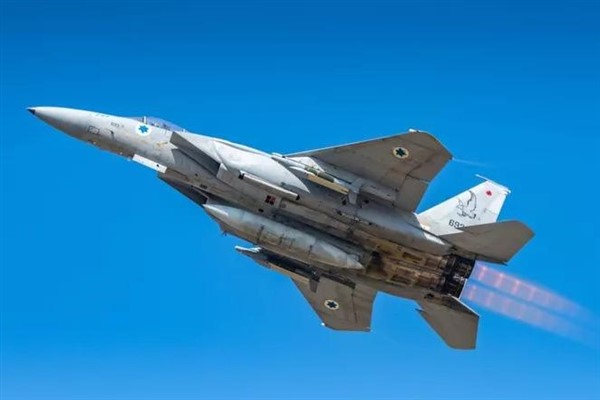 İsrail, Suriye üslerindeki askeri hedefleri vurdu