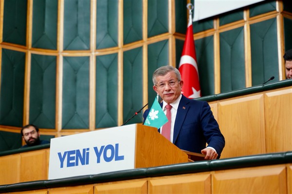 Davutoğlu: İsyanımız Türkiye’deki hukuksuzluğa, yolsuzluğa, yasaklara ve yoksulluğa