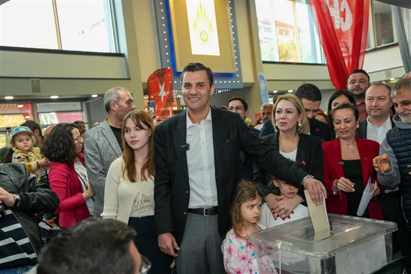 Zeyrek: 81 ilde milyonlar İmamoğlu’nun arkasında