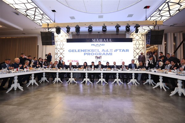 Başkan Büyükkılıç, Sevgi Evleri’ndeki çocuklarla buluştu