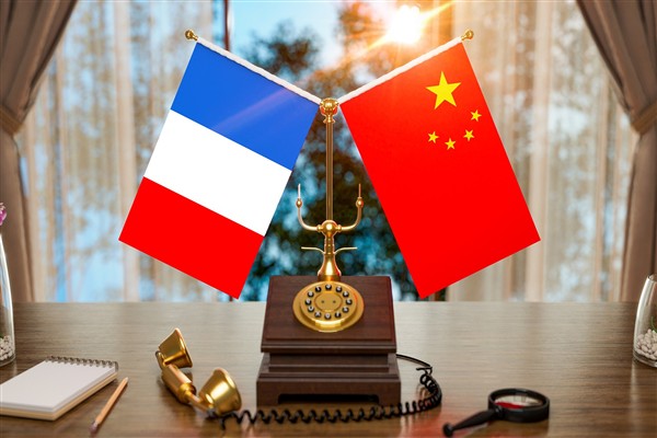 Çin ve Fransa’dan stratejik işbirliği ve barış çağrısı