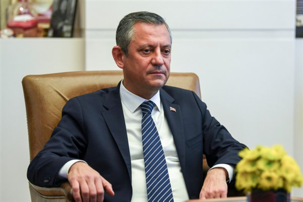 CHP Genel Başkanı Özel, Manisa’da iftar programına katıldı