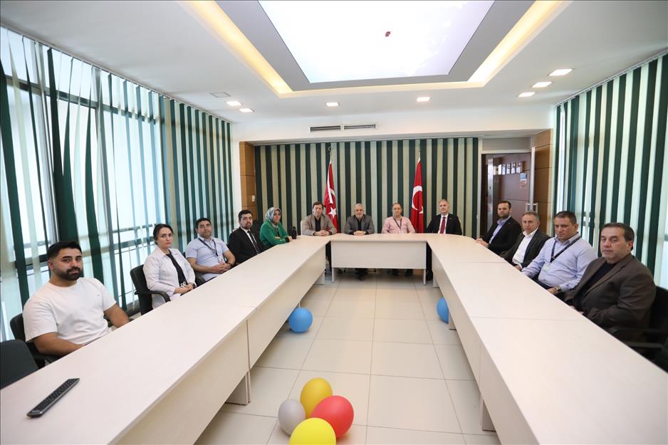 İnegöl’de Tıp Bayramı nedeniyle hekimler ziyaret edildi