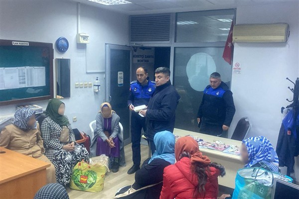 Gemlik’te zabıta ekipleri dilencilik faaliyetlerine karşı mücadelesini sürdürüyor