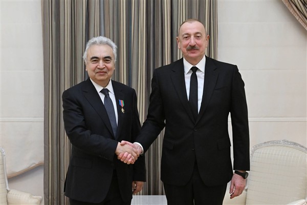 Azerbaycan Cumhurbaşkanı Aliyev, UEA İcra Direktörü Birol ile görüştü