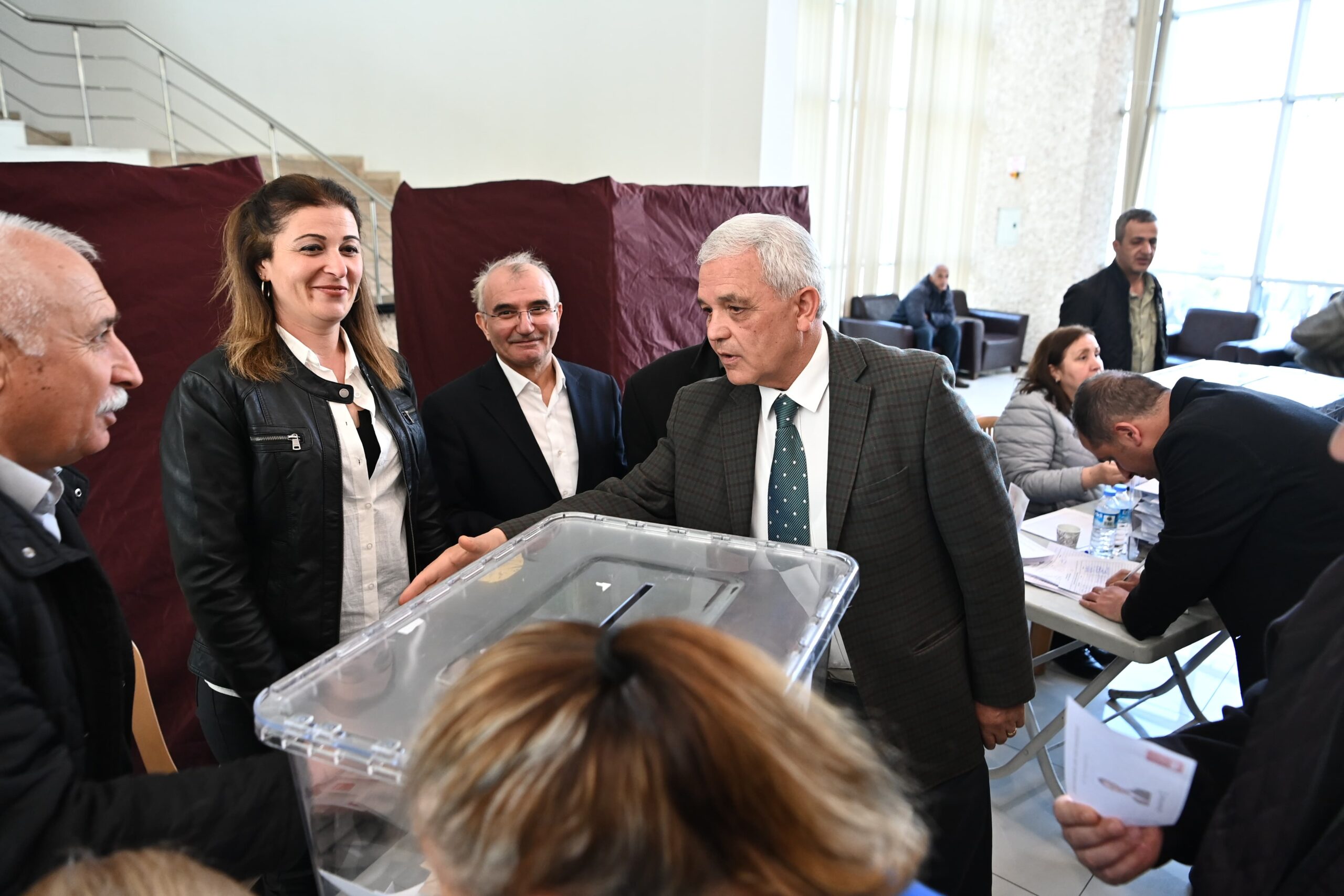 Başkan Şahin CHP’nin Cumhurbaşkanlığı ön seçiminde oyunu kullandı