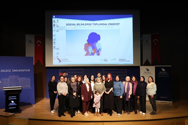 Düzce’de Toplumsal Cinsiyet Tartışmaları Sempozyumu”nun üçüncüsü düzenlendi