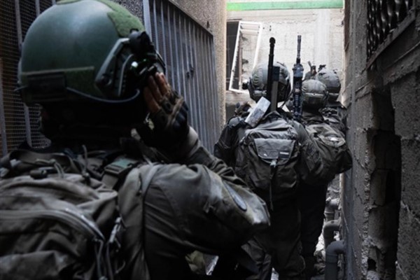 IDF:  Suriye rejiminin Güney Suriye’deki askeri üsleri ve askeri araçları hedef alındı