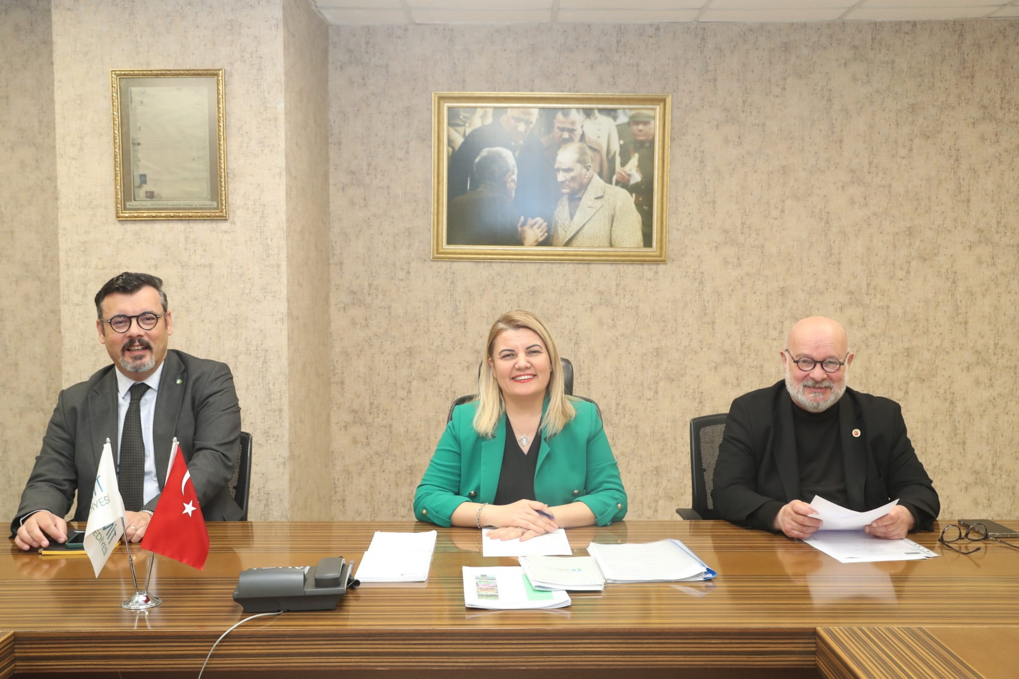 İzmit Belediyesi’nden hayata geçirilecek projelere ilişkin toplantı