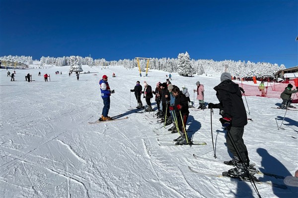 Osmangazili çocuklar kayak yapmayı öğrendi