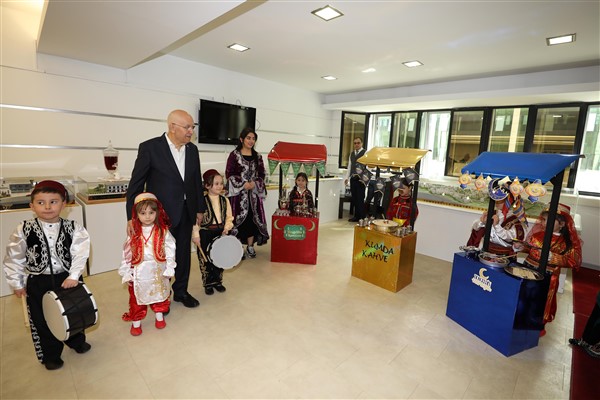 Yenimahalle Belediyesi kreşi öğrencilerinden Başkan Yaşar’a ziyaret
