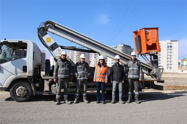 Dicle Elektrik’ten kadın istihdamına katkı