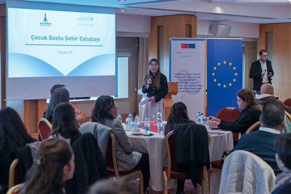 İzmir’de Çocuk Dostu Kent Çalıştayı düzenlendi