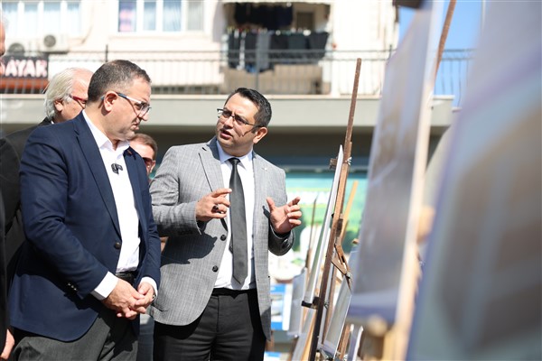 “Deprem Fotoğrafları Sergisi” Derince’de açıldı