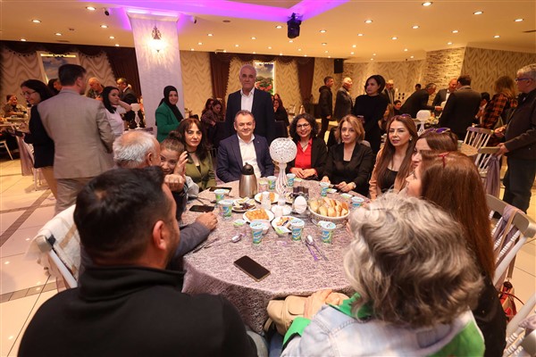 Muhtarlar iftarda buluştu