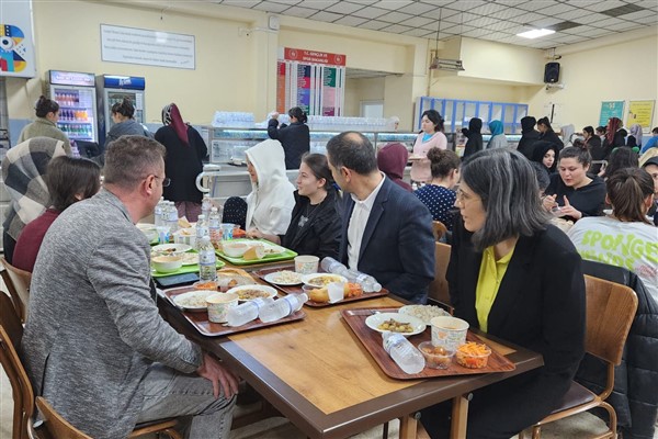 Karaman Kız Yurdu’nda iftar programı düzenlendi