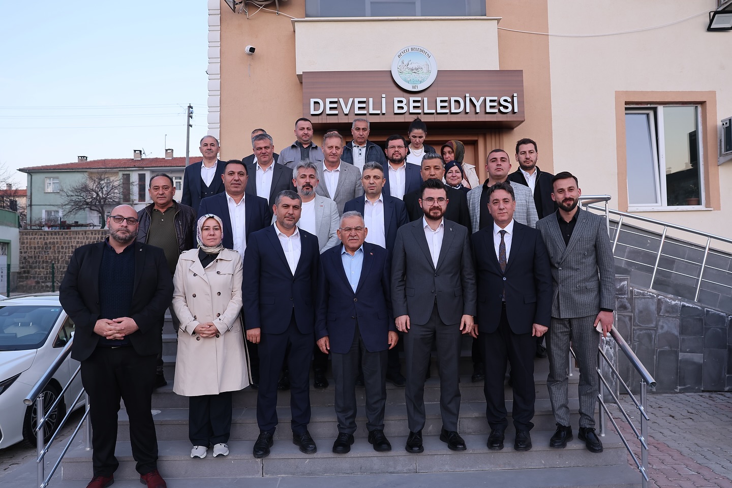 Başkan Büyükkılıç, Develi’de vatandaşlarla buluştu
