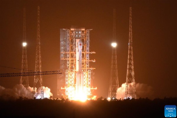 Çin, iletişim test uydusu fırlattı