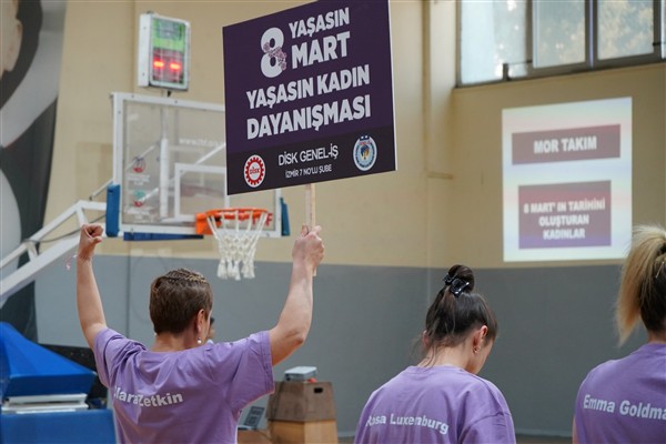Kadın emekçiler voleybol turnuvasında buluştu