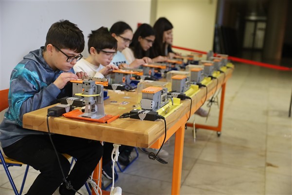 Bursa Büyükşehir’den bilim yolculuğu