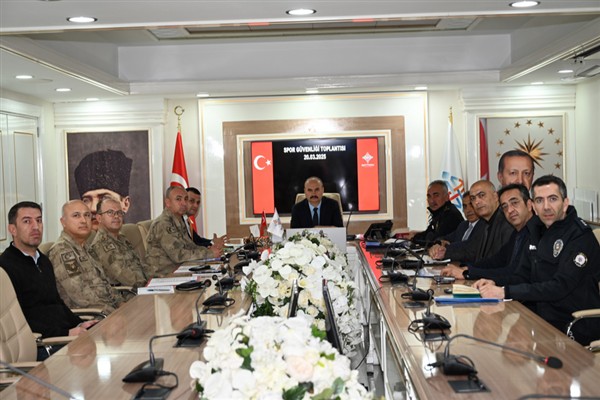 Vali Canalp başkanlığında Spor Güvenliği Toplantısı gerçekleştirildi