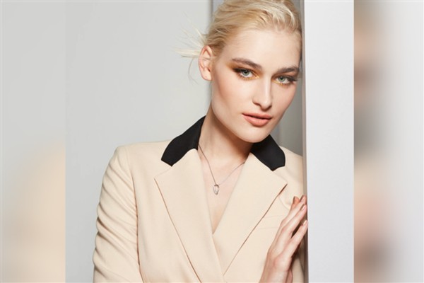 Kadınlara özel zarafetin ve lüksün simgesi “Bernhard H. Mayer “Unity Diamond Pendant”