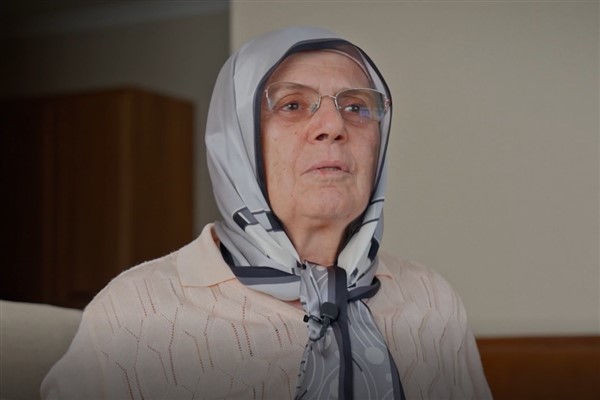 İmamoğlu’nun annesi: Oğluma siyasete girme demiştim