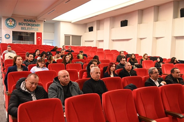 Manisa Büyükşehir Belediyesi çalışanlarına “Kamu İhale Eğitimi” verildi