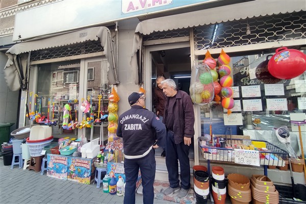 Osmangazi’de kaldırım işgaline zabıta denetimi