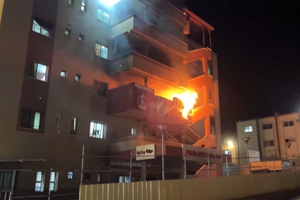 İsrail hava saldırılarılarında, Gazze’de 24 saatte en az 65 kişi öldürüldü