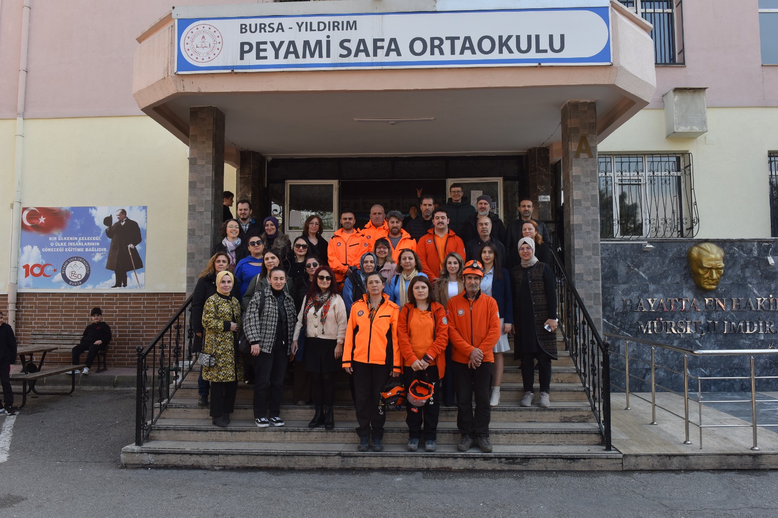 Yıldırım Belediyesi’nden deprem eğitimi