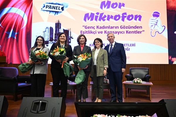 Ankara’da “Mor Mikrofon” paneli düzenlendi