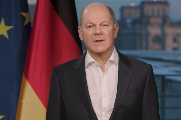 Scholz: Barışçıl bir dünya mücadelesini ancak iklim değişikliğini sınırlarsak kazanırız